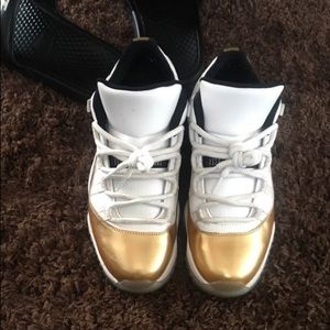 Jordan 11s